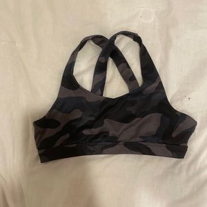 selling this super soft Lululemon sportsbra you will get all the boys in this